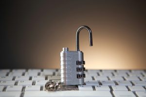Estrategia de defensa moderna anti hackeos con IA